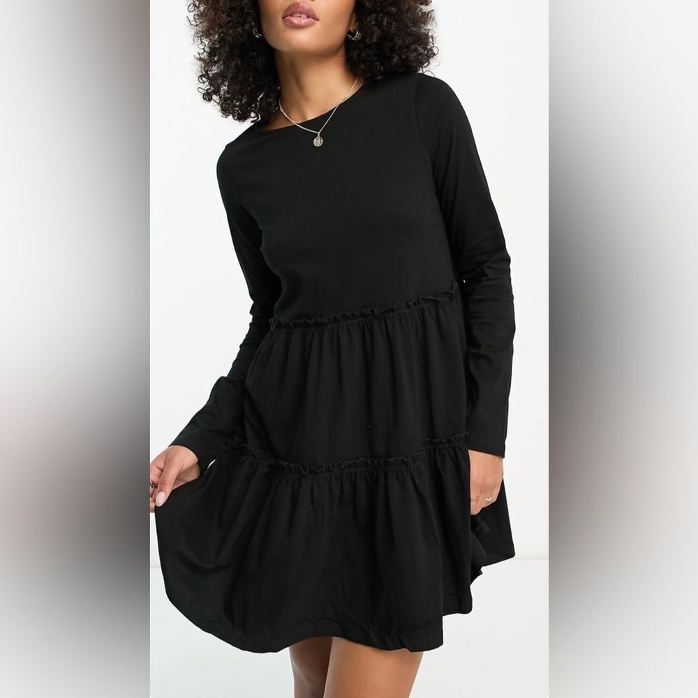 River Island Long Sleeved Tiered Smocked Mini t-shirt Dress